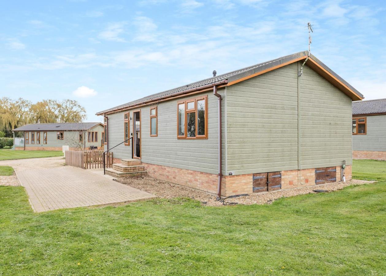 Lode Hall Lodges Upwell Luaran gambar
