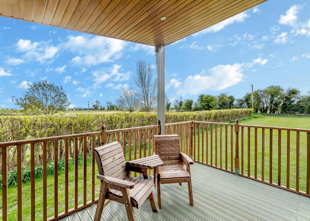 Lode Hall Lodges Upwell Luaran gambar